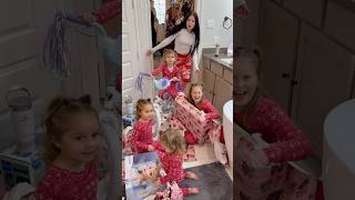 Dad catches girls opening Christmas presents early #shorts