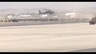 Suara Tembakan Peringatan Tentara Amerika Di Bandara Kabul 17/8/21