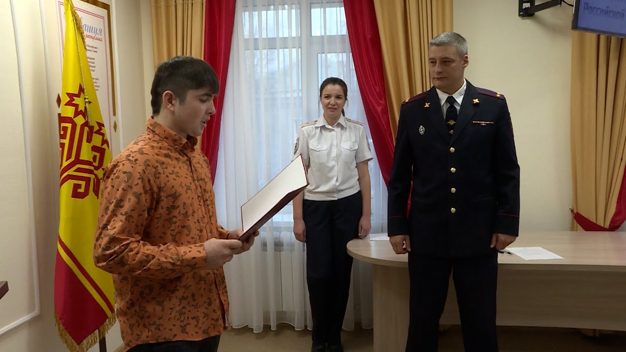 Иностранные граждане получают российское гражданство - YouTube