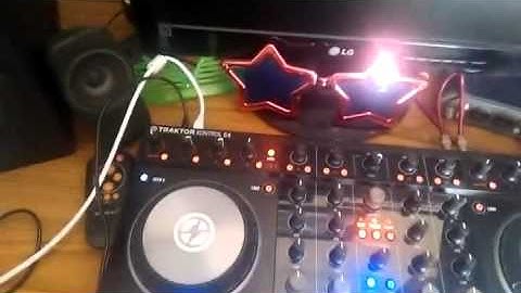 Problem with Traktor Kontro s4 mk2 - please help