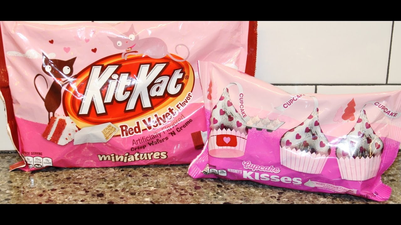 Red Velvet Kit Kat Miniatures & Cupcake Hershey's Kisses Review - YouTube