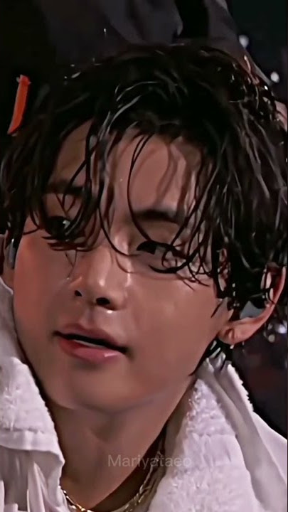 Taehyung looking so Hot 🔥😎 #idol #cute #handsome #youtube #shorts #bts #kimtaehyung