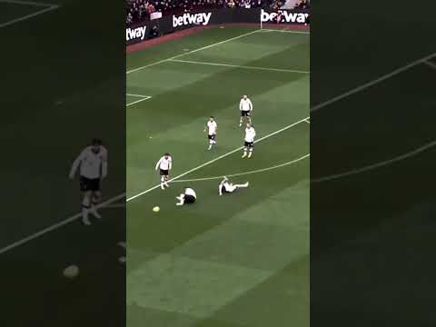 Casemiro deitando na