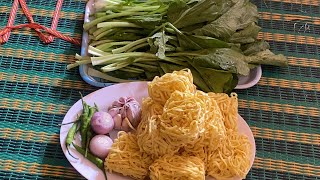 Fried khmer noodles with vegetable ?