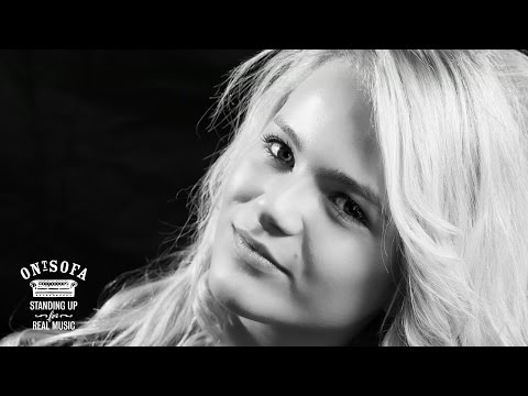 Abbie Hutt - Settle Down (1975 Cover) - Ont Sofa Sensible Music Sessions