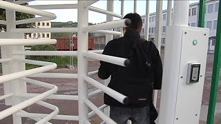 La Sécurité Des Lycées En Auvergne-Rhône-Alpes