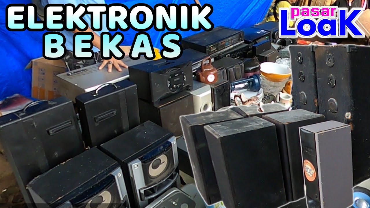 Pasar loak Jatinegara bagian selatan area pinggir kali