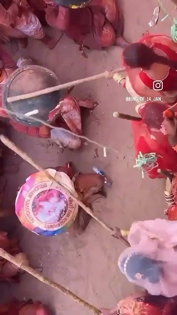 aayo nand gaon se holi khelan