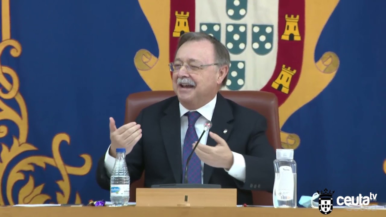 Un punto sobre una centralita acaba con Vivas retando a Verdejo a presentar una moción de censura