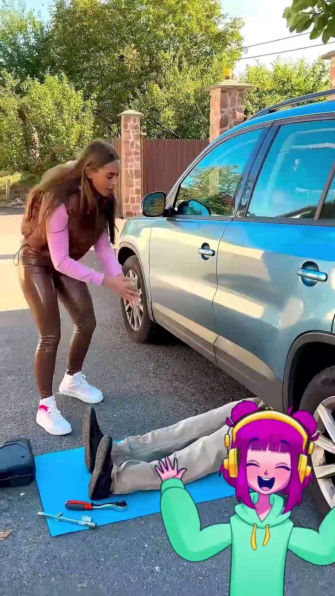 When Grandpa Gets Creative with Cars… Chaos Ensues! ??