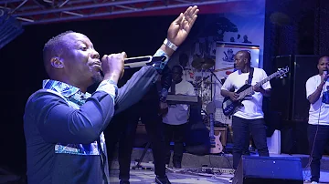 Bwagamba onooba Mesearch Semakula Emboozi Mu kati Live Band Performance @kaddumukasasimonpeter..