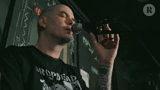 Philip Anselmo's "Depression Core" Project En Minor Play "On the Floor" : No Distortion Ep. 6 chords