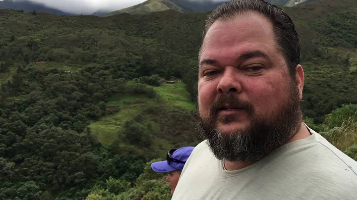 David Deluca Climbs a Mountain!  On Raw Food