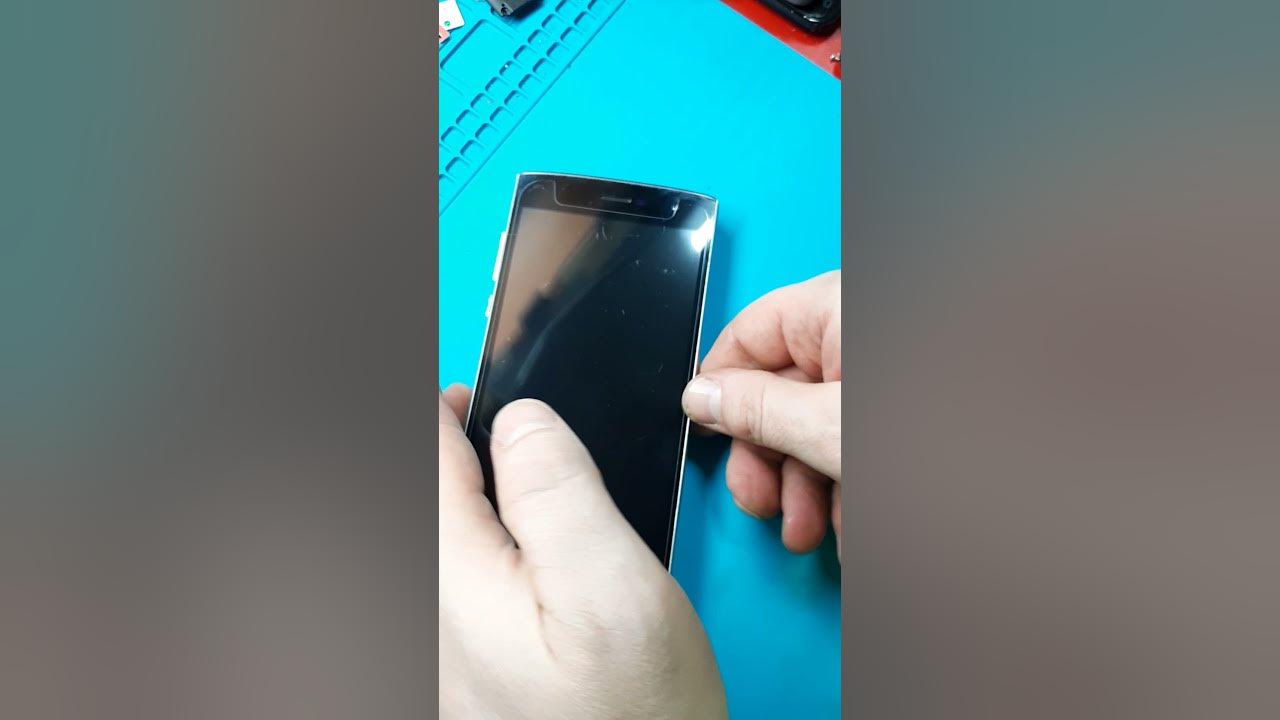 Как наклеить стекло на телефон / Как наклеить защитное стекло на ...