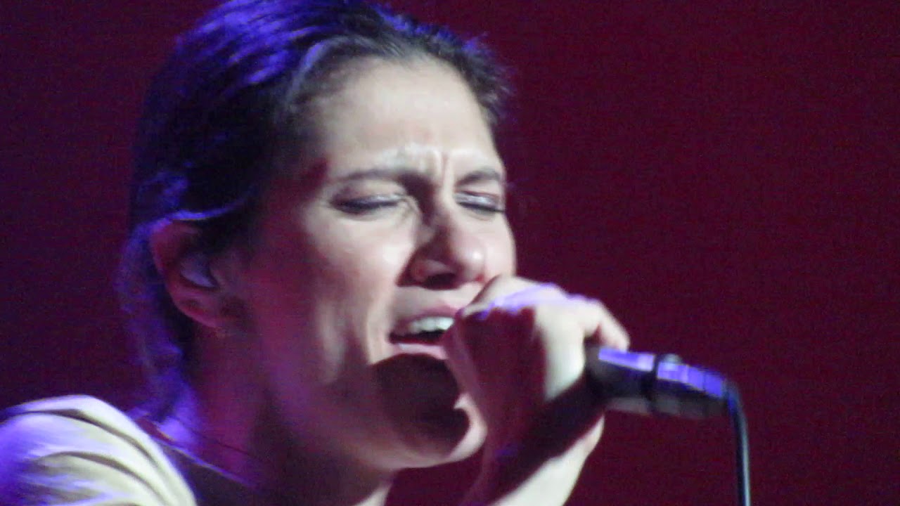 Elisa - The Waves @ Diari Aperti Tour - Roma 28/3/2019 - YouTube