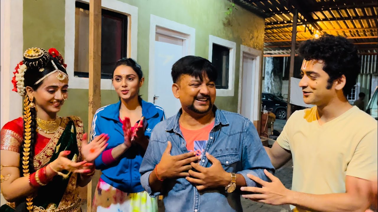 💐🎊🙏sumellika day  celebration Radhakrishna on set 💐🎊🙏 💐cake cuting on set 🎊💐🙏