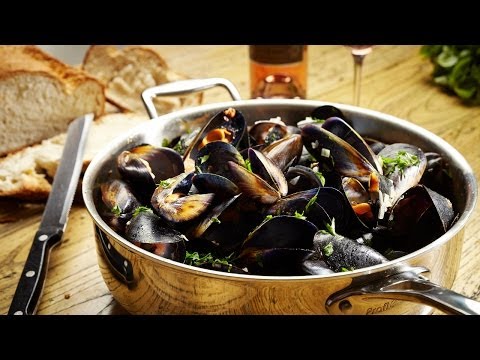 Adam Mead's Steamed Mussels in White Wine