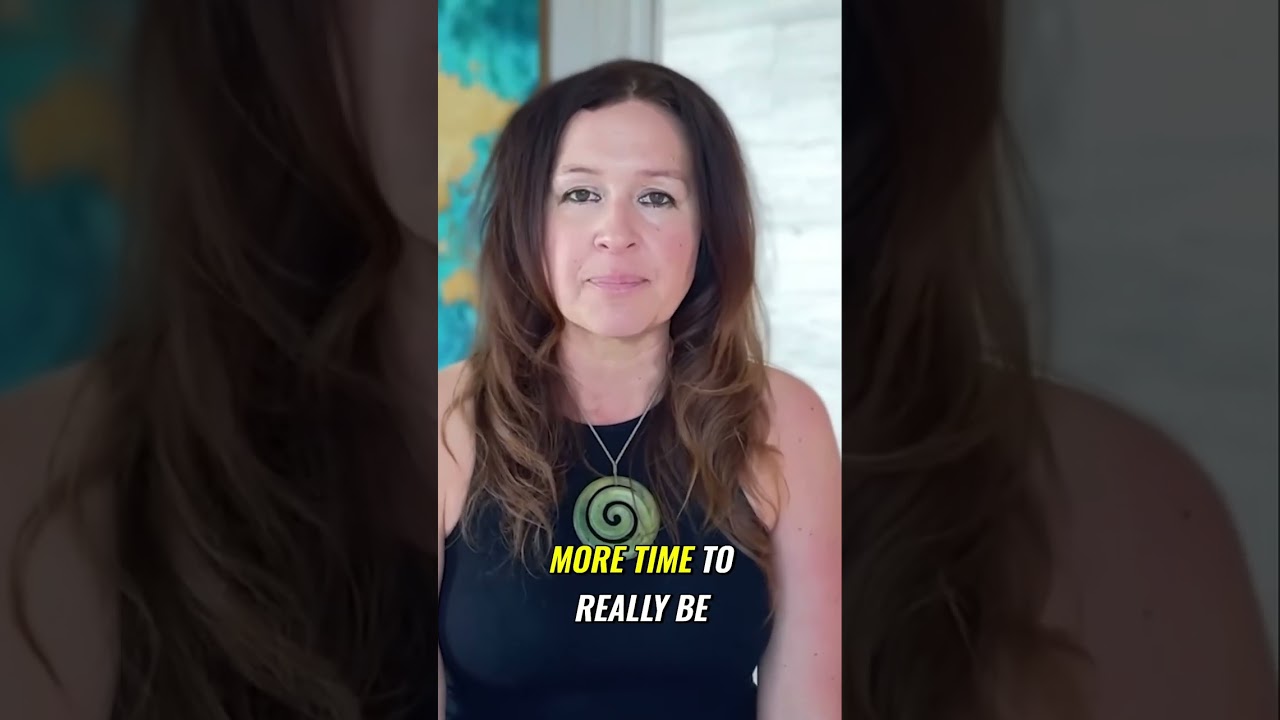 Descending Down the Milford Track | Hiking Adventure