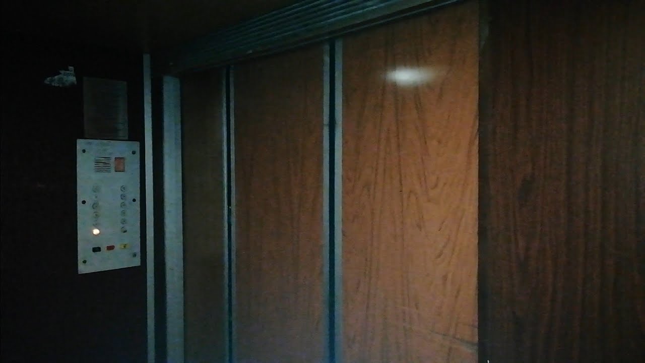 (328) Лифты КМЗ (1992 г.) V=1 м/с, Q=400, 500 кг.