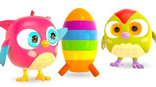 Una Pirámide Cohete De Juguete. Búho Hophop. Dibujos Animados Para Niños.