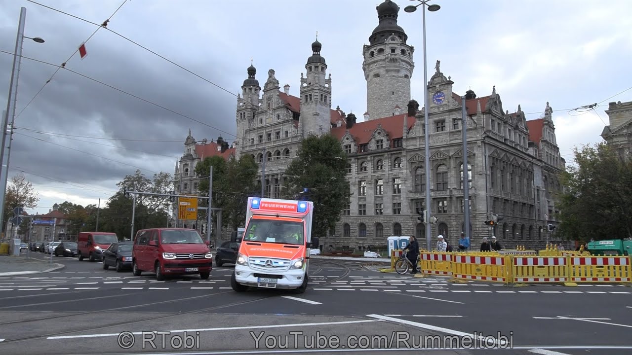 Leipzig fire dept. ambulance responding with 2tone martin air horns