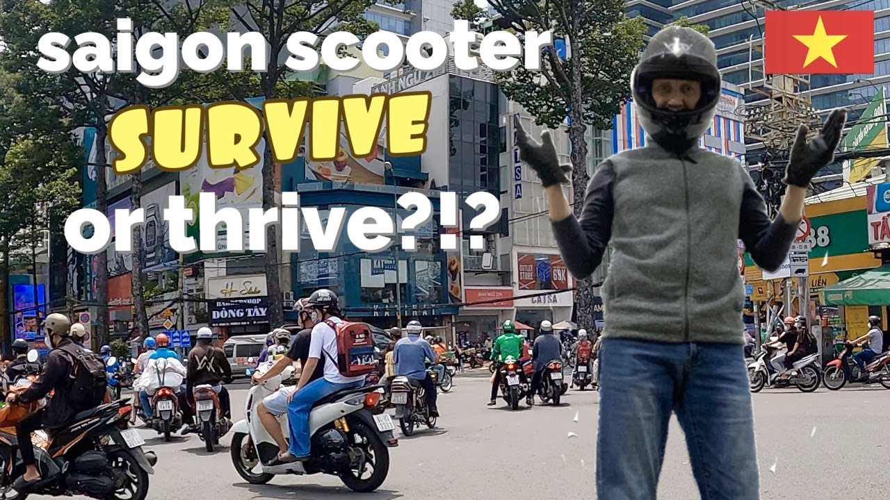 Ride a motorbike in VIETNAM 🇻🇳 How to navigate Saigon streets on your