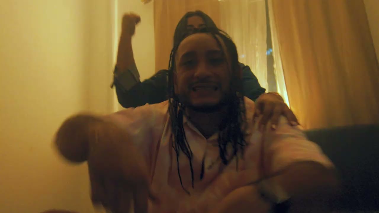 Watch Ecuahaze - SIN PARO (Official Video) on YouTube Watch Ecuahaze - SIN PARO (Official Video) on YouTube