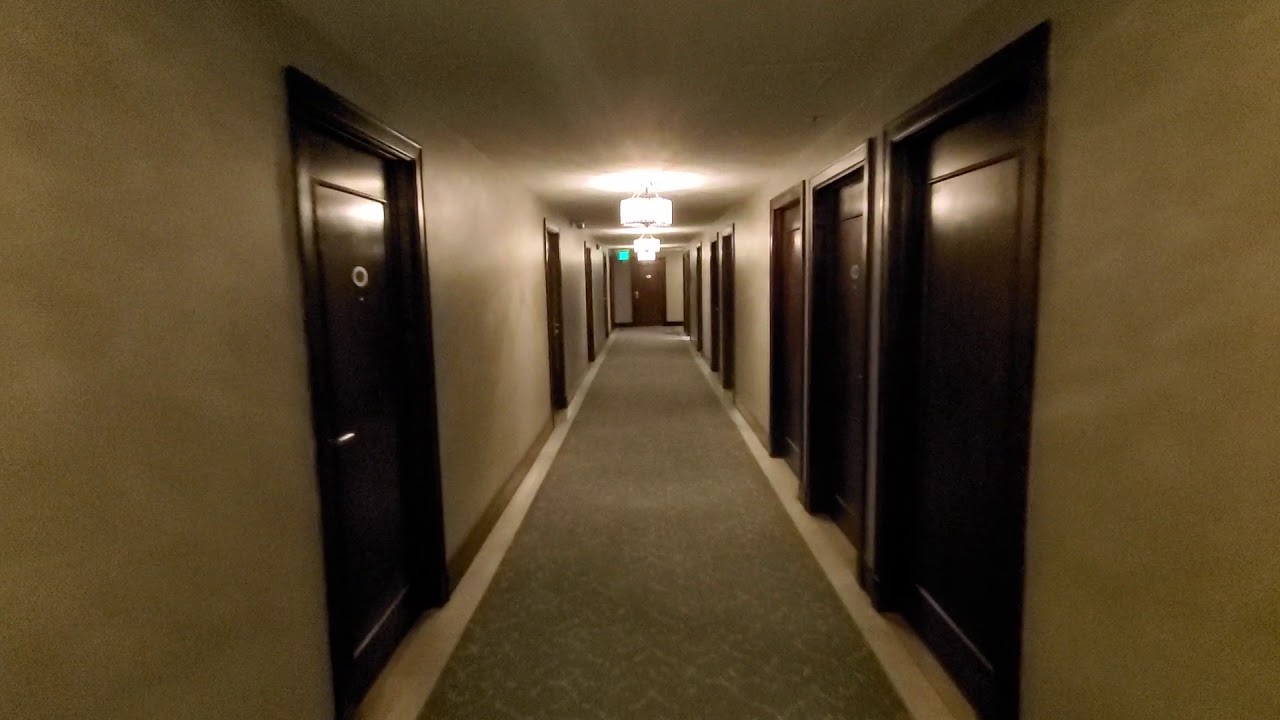 Magnolia Hotel Omaha- 4th floor - From the Main elevators to my Room