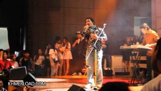 Jimmy Kiss sings «Baby I'm Sorry» at CKCC (Hope Concert) - Sunday, 10 January 2016