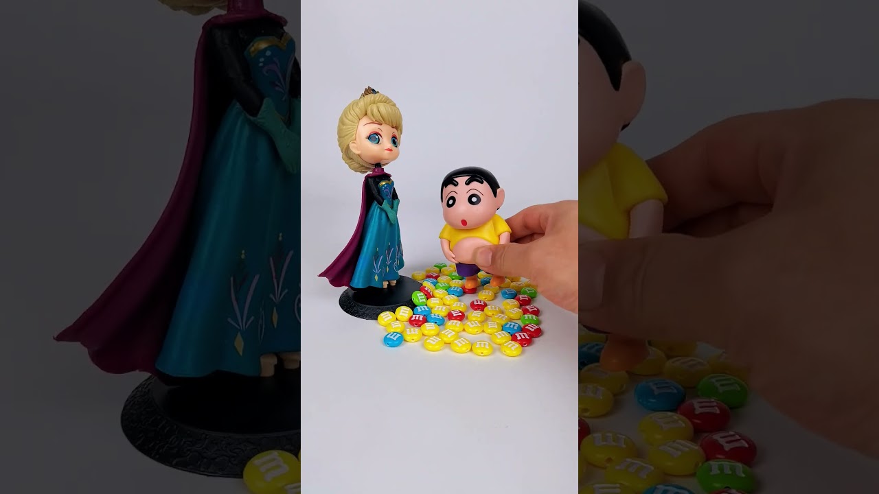 Robbie's fun sharing of toys