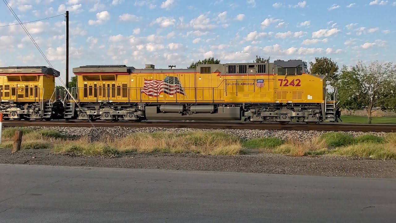 Railfanning in Ysleta, TX in El Paso, TX 08/26/2020