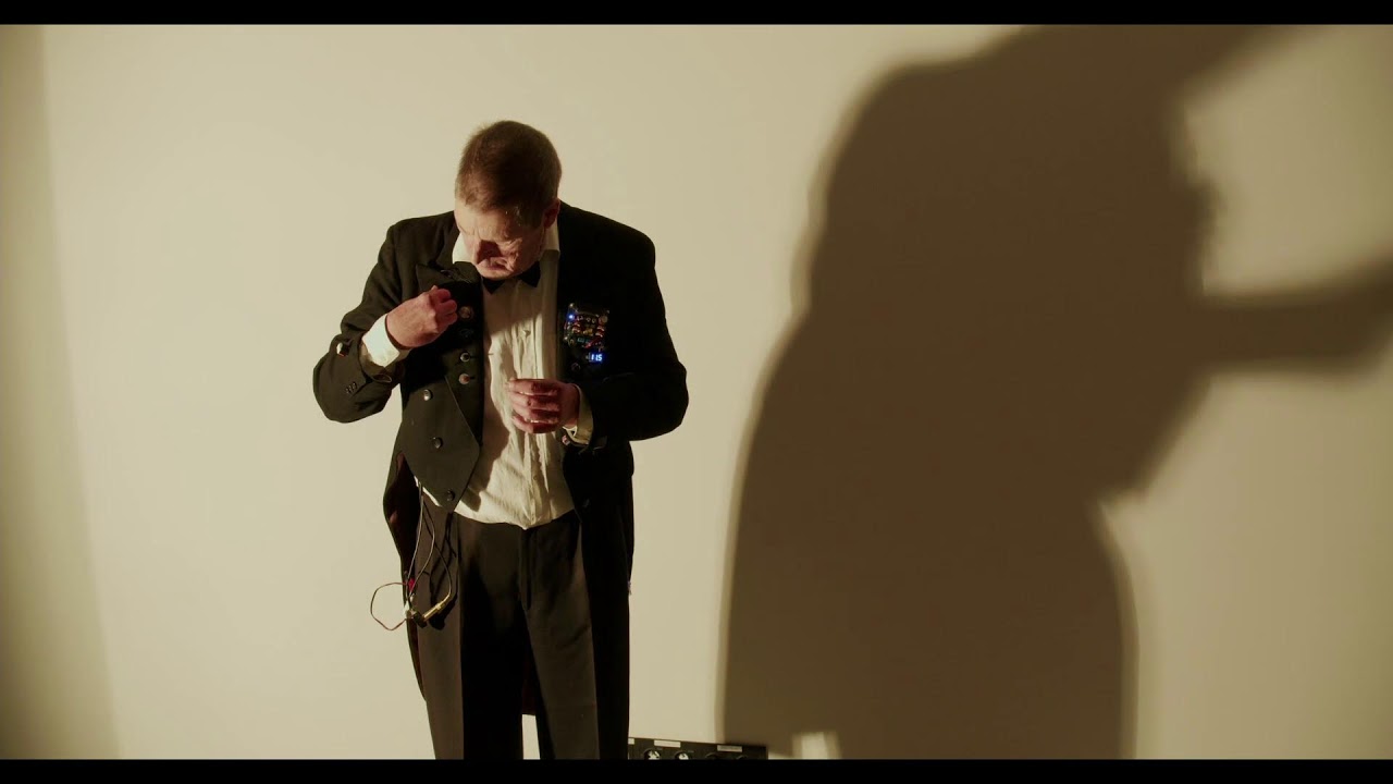 Electronic Guy (Baitz)