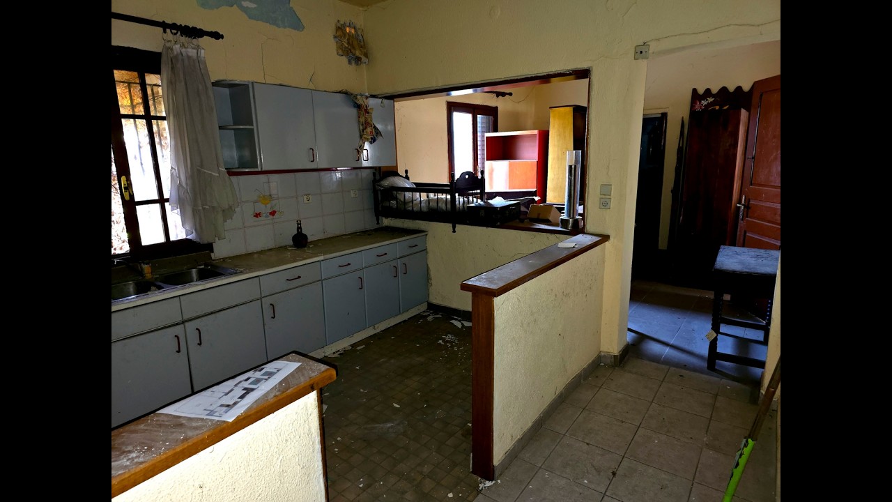 (Κωδ. Ακινήτου: Α160) Διατίθεται προς πώληση ισόγειο διαμέρισμα  100 τ.μ. στην περιοχή των Αστικών.