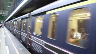 台北捷運C321型Tommy Hilfiger彩繪車離站(永春).avi