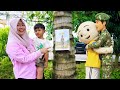AZAM MENCARI AYAH UPIN IPIN YANG HILANG 😱 DAN JAJAN ES KRIM MONKEY
