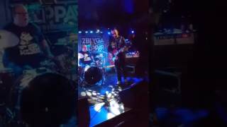 John Wildcat - Snutjävel (Förband till 2 Blyga läppar Palatset live 20161104)