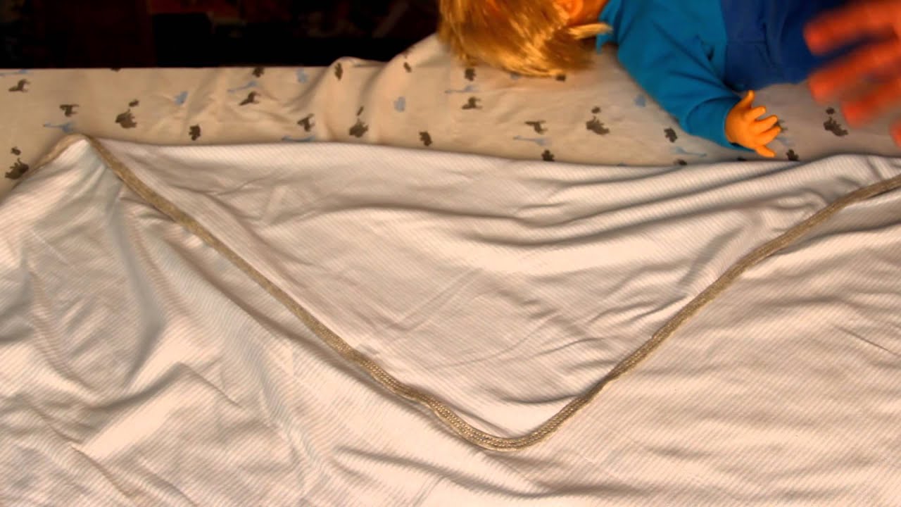 How to swaddle a baby
