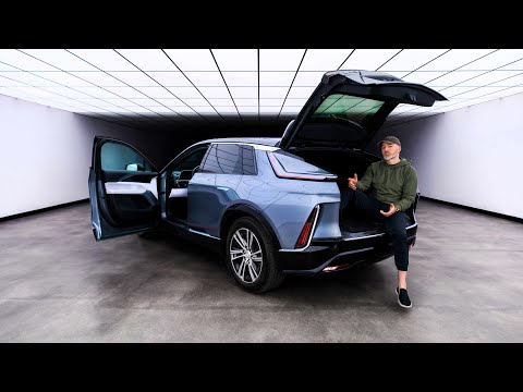 Test Driving the All-Electric Cadillac LYRIQ