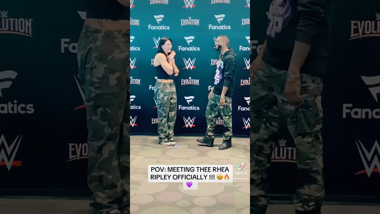 Meeting thee RHEA RIPLEY: Unforgettable Moment with the Wrestling Star! 
