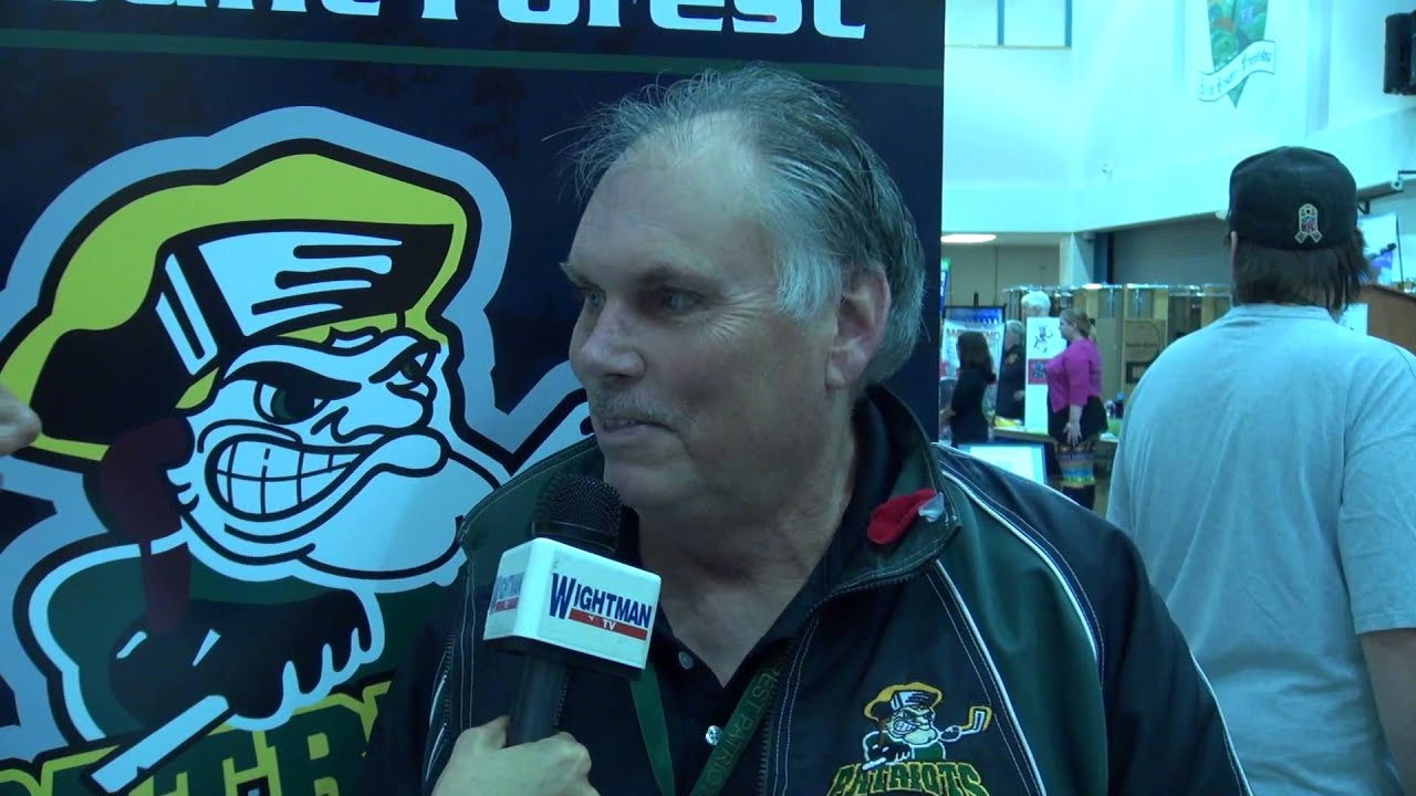 What's Happening Mount Forest - December 2015/January 2016