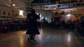 Raúl Mori y Patricia.  "Chuzazos" Orquesta Tipica Victor