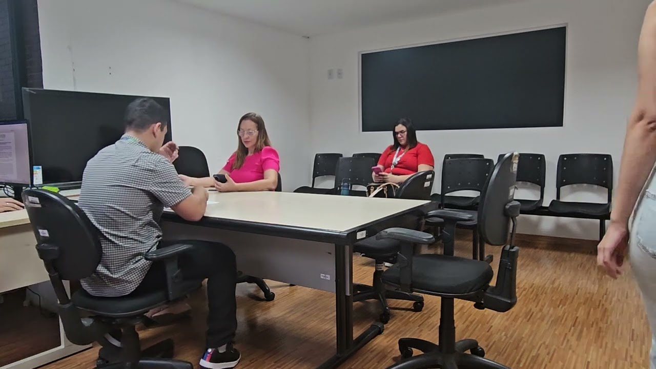 Sessão Pública de análise de amostra, ficha técnica e documentação do PE 517/2025 - 6ª Sessão