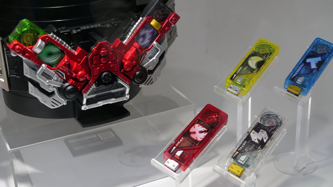 CSMダブルドライバー(ver.1.5)が当選しなかったので展示品を眺めるだけ