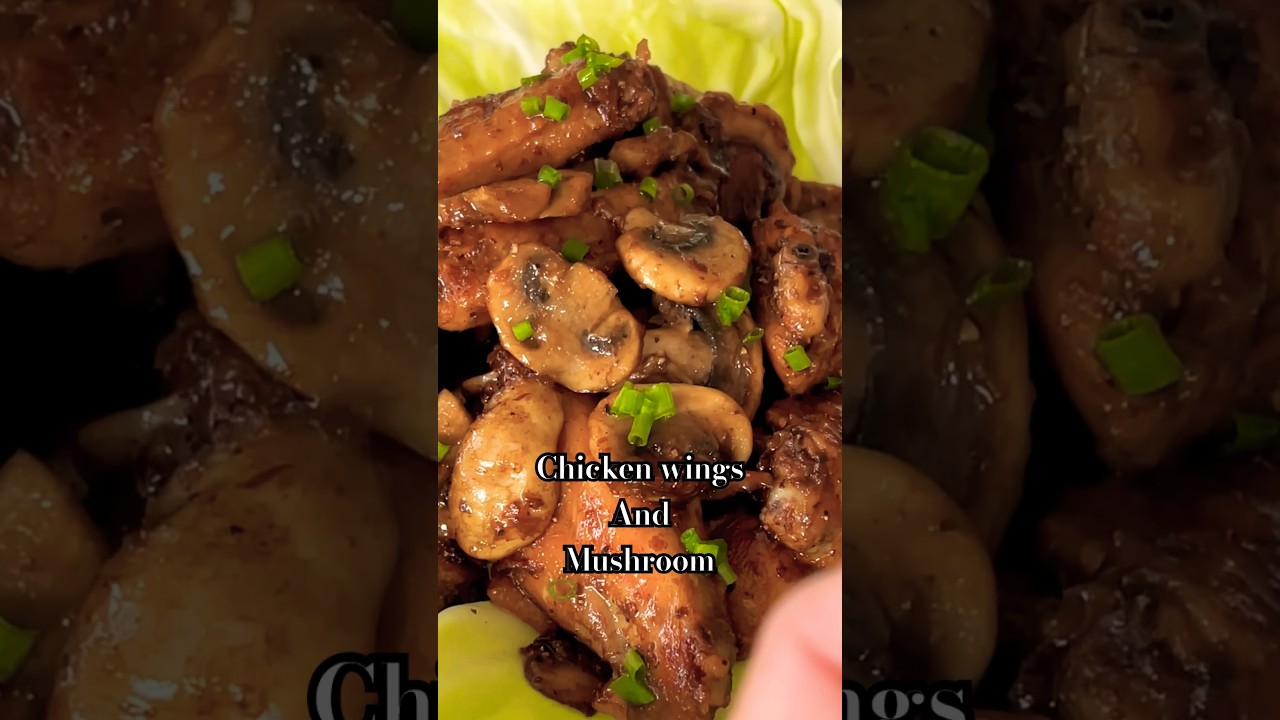 Soya sauce chicken wings with mushroom 