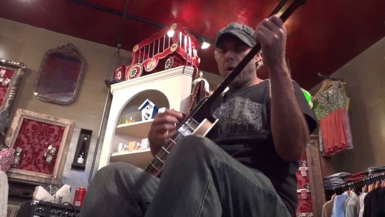 Possessed by Paul James @ 4 Miles 2 Memphis