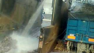 unloading sugarbeet