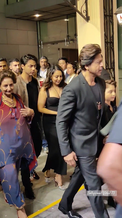 Shahrukh Khan ,Gauri Khan, Aryan Khan And Abram khan #shahrukh #aryankhan #gaurikhan #viral #shorts