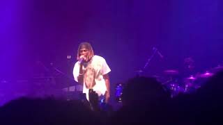 Fireboy DML SendS Fans Into Crazy Screams as He Performs KING