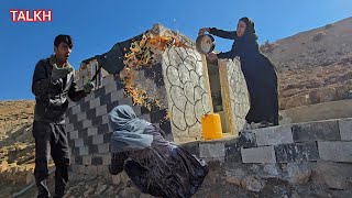 Download Lagu Zahra's sale of oak and Masoud Nika's efforts to build a roof for their hut MP3