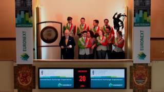 Gongslag voor 1250e Amsterdam Exchange Experience tour